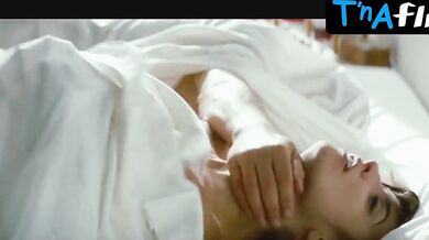 Penelope Cruz Breasts Scene in Broken Embraces