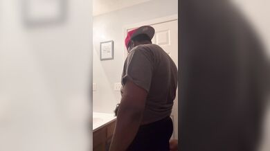 EBONY MILF caught giving BLOWJOB