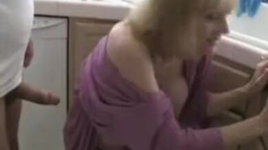 Fuckin Granny In The Kitchen