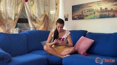 YANKS - Lilly M Masturbates To Yanks Girl Elle!