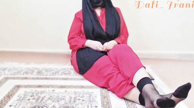 م.ا.م.ا.نش تلفنی بایه غریبه سکسی میحرفه پ.س.ر.ش ت.ه.د.ید.ش میکنه اگ باهام سکس نکنی...(مکالمه فارسی)