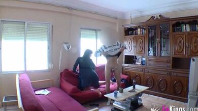 Me follo al unico amigo de mi hermano que me quedaba por catar...