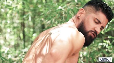 MEN - Scott Carter Checks Out Justin Jett Working Out In The Park And Gets Horny For Him