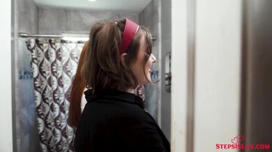 Black Friday Bust With Riley Nixon, Scarlett Mae And Tyler Cruise - Tyler Nixon