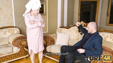 MATURE4K. Mature woman knows nothing about what man narrates but sex