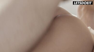 Apolonia Lapiedra Romantic Affair with Old Lover - LETSDOEIT