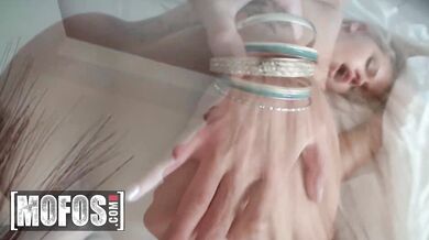 MOFOS - Jessa Rhodes Teases The Taxi Driver With Her Tits, Then Sucks Her Husband's Dick In Front Of Him