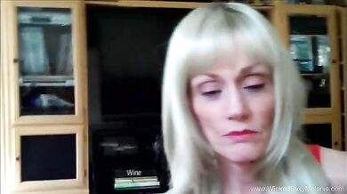 Amateur Cocksucker Has Great Oral Skillz