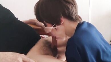 たっぷりの唾液で音を立てながらエロチンポをしゃぶり尽くしちゃう♡精子をいっぱい頂戴