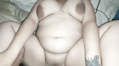 Fat whore takes creampie