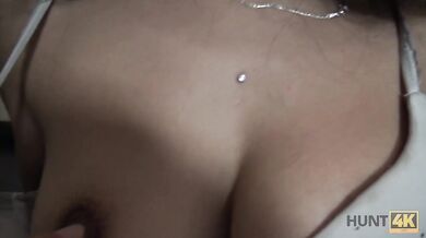 Guy Financially Motivated Pretty Chick To Cheat On Her Man