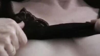 Loving The Horny Amateur Wife Getting Down