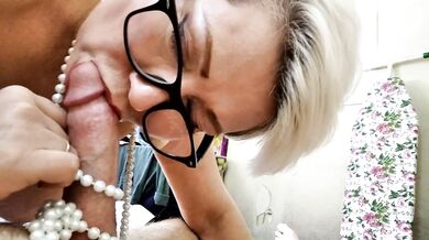 Slutty mature kinky MILF AimeeParadise is sucking! Part II - My Dick... ))