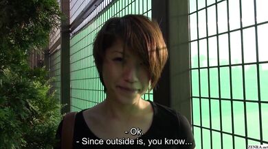 Gorgeous Short Hair Japanese Amateur Hot Pants Walk In Public