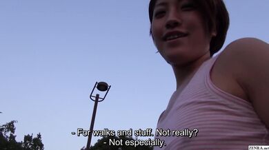 Gorgeous Short Hair Japanese Amateur Hot Pants Walk In Public