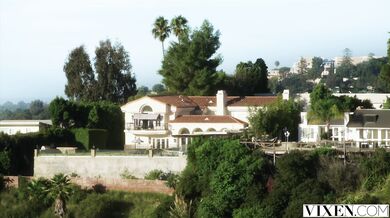 Bossbabe Baddie Sarah Takes What She Wants