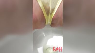 Such a DeLICIOUS pee Stream ;)