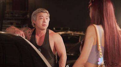 Bai Xi Yu Is A Gold Digging Whore