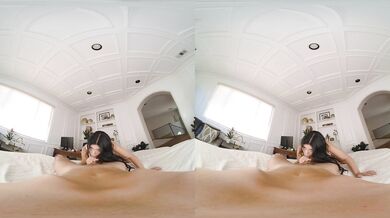 Cami Strella Came For Your Brain But Stayed For Your Body