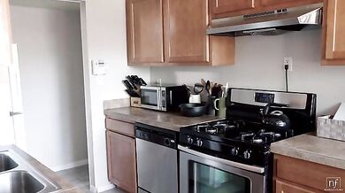 An Offer - S32:E16 - Emily Willis