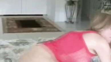 Horny Wife Extracts Semen From Husband's Dick