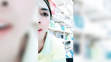 Bokep Indo Tante Jaga Warung Exhib Public