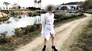 『素人個人撮影』巨乳熟女にピタッと白シャツで/ノーブラ散歩＆露出オナニー潮吹き//流出/晒し/視姦♡　japanese/hentai/asian/milf/mom/big tits/日本人/塾女/人妻