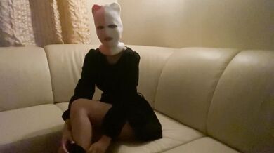 Young milf took off her bulky panties and put on heels, part 1