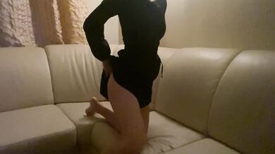 Young milf took off her bulky panties and put on heels, part 1