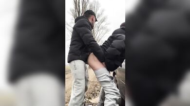 GAY FUCKING OUTDOOR