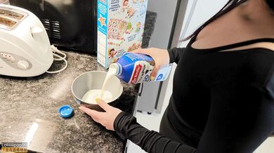 Hungry student caught stealing food and paid with her pussy -偷吃的好色女仆