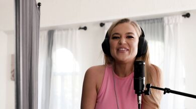 Beautiful Blonde Blake Blossom Gives It To Her Lucky Blind Date Mike Mancini