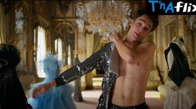 Georgina Amoros Underwear Scene in Elite