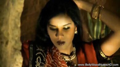 Fun Times With Sensual Indian Beauty