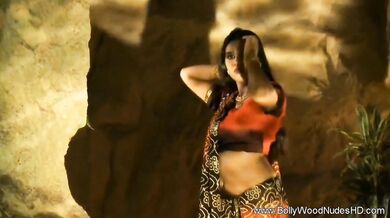Fun Times With Sensual Indian Beauty