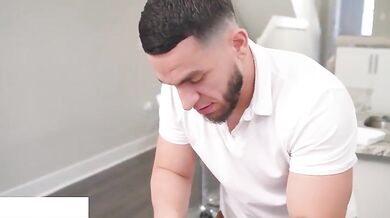 Sophia Leone Creampie Massage Therapy