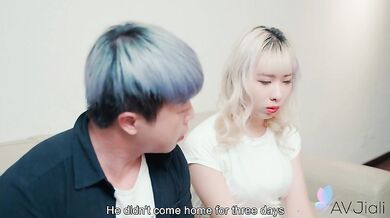 A Boyfriend Forces Wang To Cheat On Him With His Best Friend