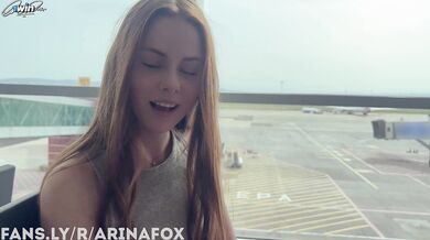 Girl Stranger From Airport Turns Out To Be Sexy Positive Goddesses Of Los Angeles