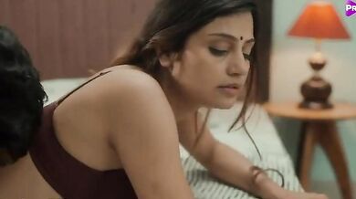 AKELE ME PREMI NE MAARI BHABHI KI GAAD - Yorgelis Carrillo