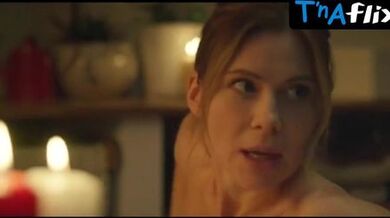 Anna Nevskaya Sexy Scene in Vzroslye