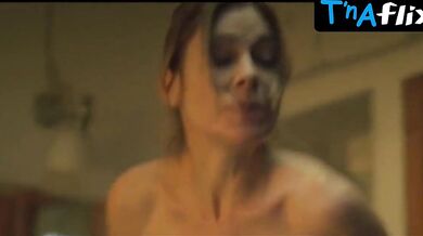 Anna Nevskaya Sexy Scene in Vzroslye