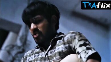 Ruhani Sharma Butt, Breasts Scene in Agra