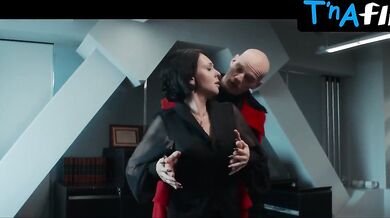 Kseniya Rappoport Breasts Scene in Konets Sveta