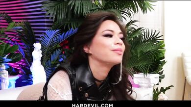 Voluptuous Babe Scarlett Alexis Gets Fucked Hard