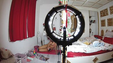 Lantaland - Hot Babe Teases Boobs On Cam