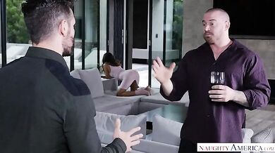 Esperanza Del Horno Fucking In The Bed With Her Tattoos - Mike Mancini