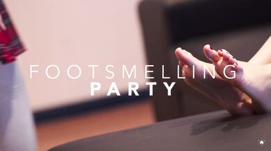 Footsmelling Party w/ Susy Blue