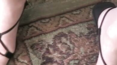 Mature Cocksucker Drinking The Sperm From a Cup!