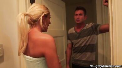 Blonde Brooke Fox Fucking In The Shower With Her Boobs - Juliana Grandi
