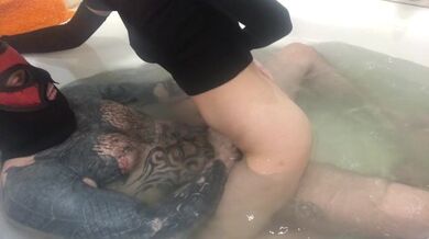 Sex in the jacuzzi